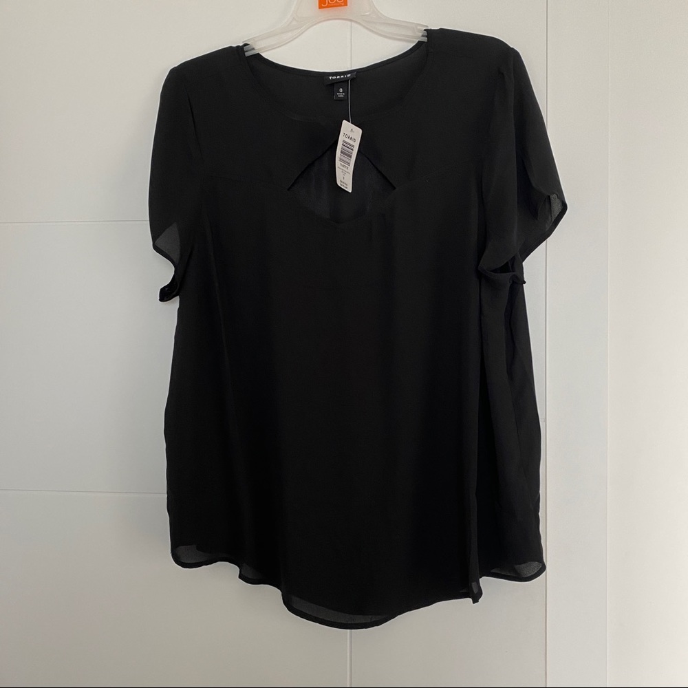 Black Cutout Light Top